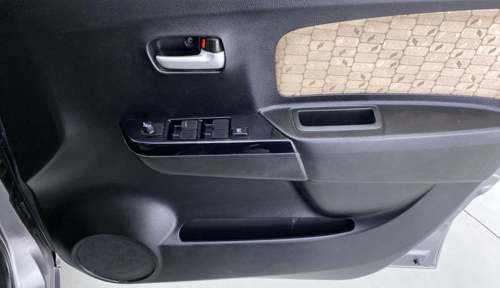 2018 Maruti Wagon R 1.0 VXI, Petrol, Manual, 21,350 km, Driver Side Door Panels Control