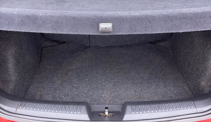 2017 Volkswagen Polo HIGHLINE1.2L PETROL, Petrol, Manual, 91,111 km, Boot Inside