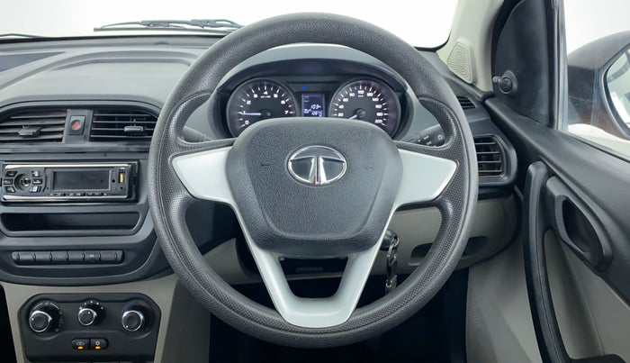 2017 Tata Tiago XE 1.2 REVOTRON, Petrol, Manual, 13,519 km, Steering Wheel Close Up