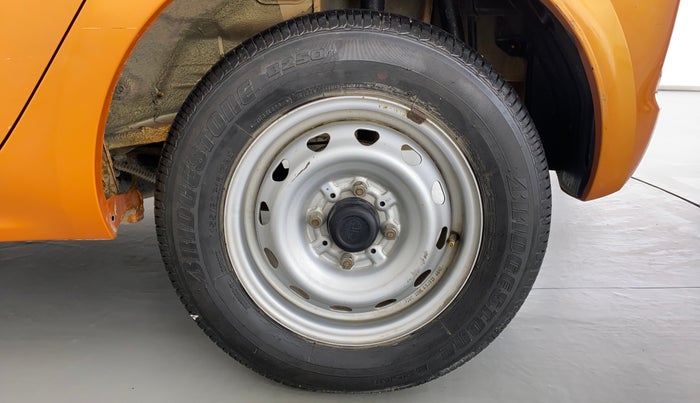 2017 Tata Tiago XE 1.2 REVOTRON, Petrol, Manual, 13,519 km, Left Rear Wheel