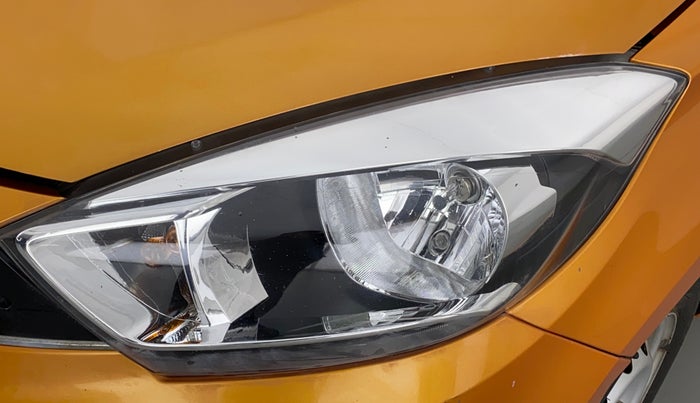 2017 Tata Tiago XE 1.2 REVOTRON, Petrol, Manual, 13,519 km, Left headlight - Minor scratches