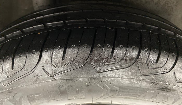 2011 Honda City S MT PETROL, Petrol, Manual, 86,805 km, Right Rear Tyre Tread