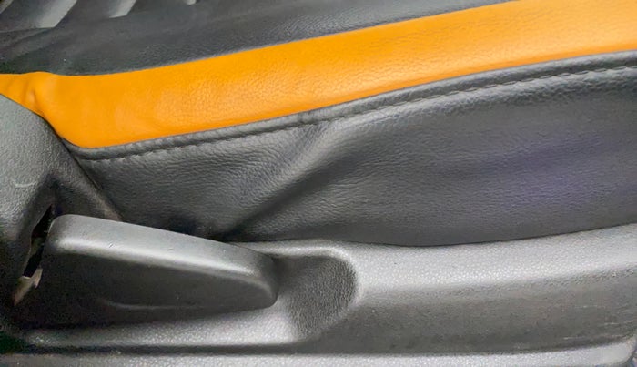 2020 Renault Kwid CLIMBER 1.0 (O), Petrol, Manual, 27,259 km, Driver Side Adjustment Panel