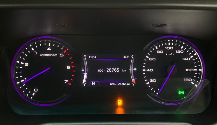 2018 Mahindra MARAZZO M8 7 STR, Diesel, Manual, 26,765 km, Odometer Image