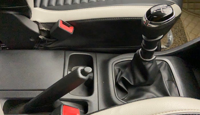 2019 Renault TRIBER 1.0 RXT, Petrol, Manual, 29,055 km, Gear Lever
