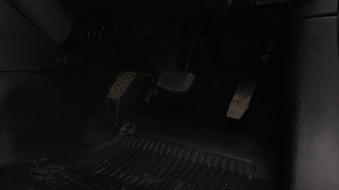 2019 Holden Colorado Ls (4x4), Automatic, 135954 km, Pedals and Footmat