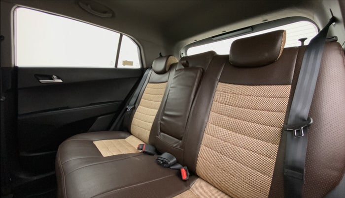2018 Hyundai Creta 1.6 SX CRDI, Diesel, Manual, 1,00,176 km, Right Side Rear Door Cabin