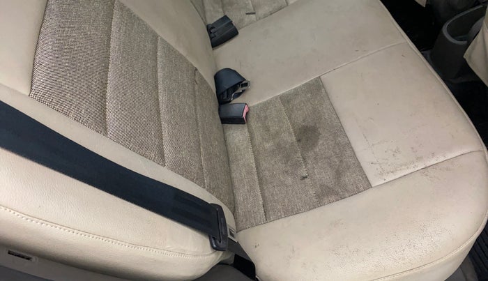 2011 Hyundai i10 MAGNA 1.2, Petrol, Manual, 70,367 km, Second-row right seat - Cover slightly stained