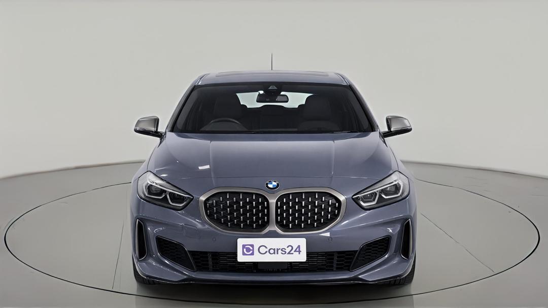 2022 BMW 1 M135i xDrive, Automatic, 48343 km, Front View