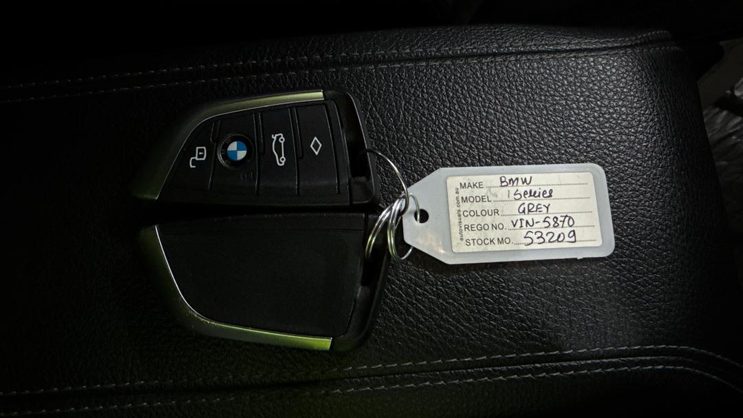 2022 BMW 1 M135i xDrive, Automatic, 48343 km, Key Close-up