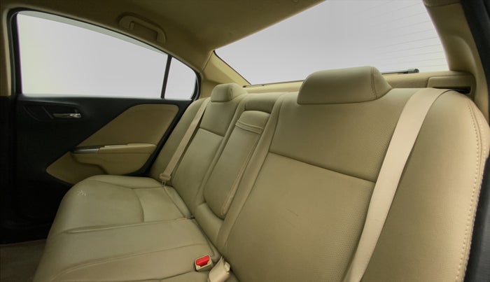 2016 Honda City 1.5L I-VTEC V MT, Petrol, Manual, 71,731 km, Right Side Rear Door Cabin