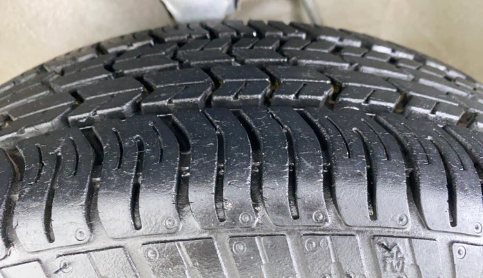 2018 Maruti Alto K10 VXI P, Petrol, Manual, 3,363 km, Left Front Tyre Tread