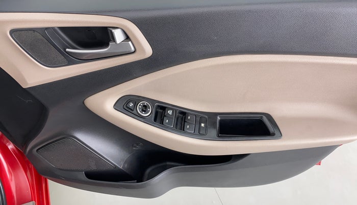 2015 Hyundai Elite i20 SPORTZ 1.4, Diesel, Manual, 94,013 km, Driver Side Door Panels Control