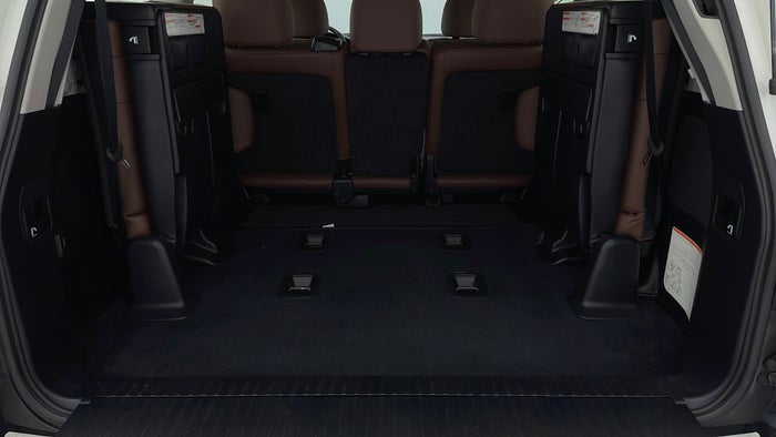 TOYOTA LAND CRUISER-Boot Inside View