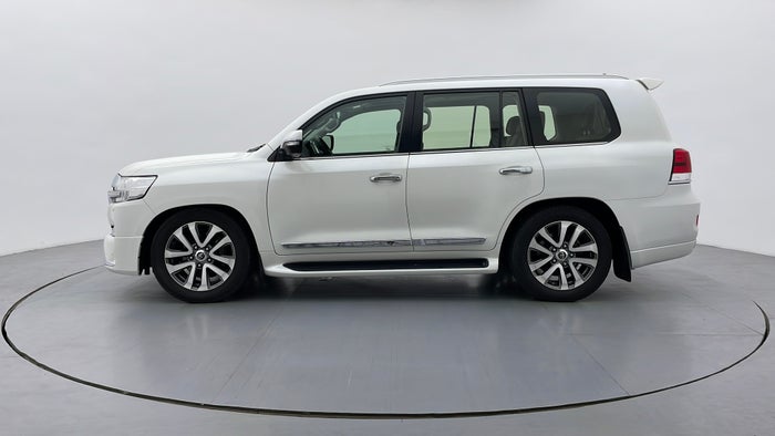 TOYOTA LAND CRUISER-Left Side View