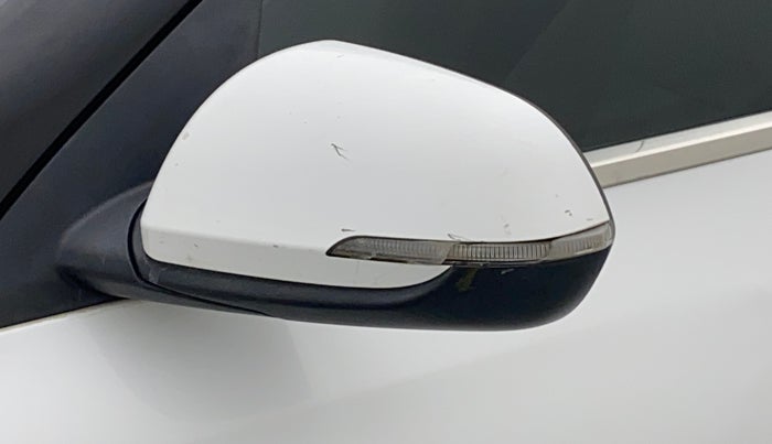 2019 KIA SELTOS HTK PLUS 1.5, Petrol, Manual, 86,050 km, Left rear-view mirror - Indicator light has minor damage