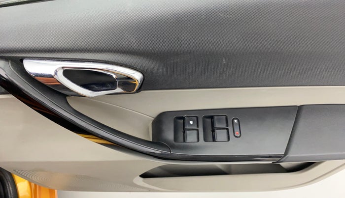 2018 Tata Tiago XZ 1.2 REVOTRON, Petrol, Manual, 27,849 km, Driver Side Door Panels Control