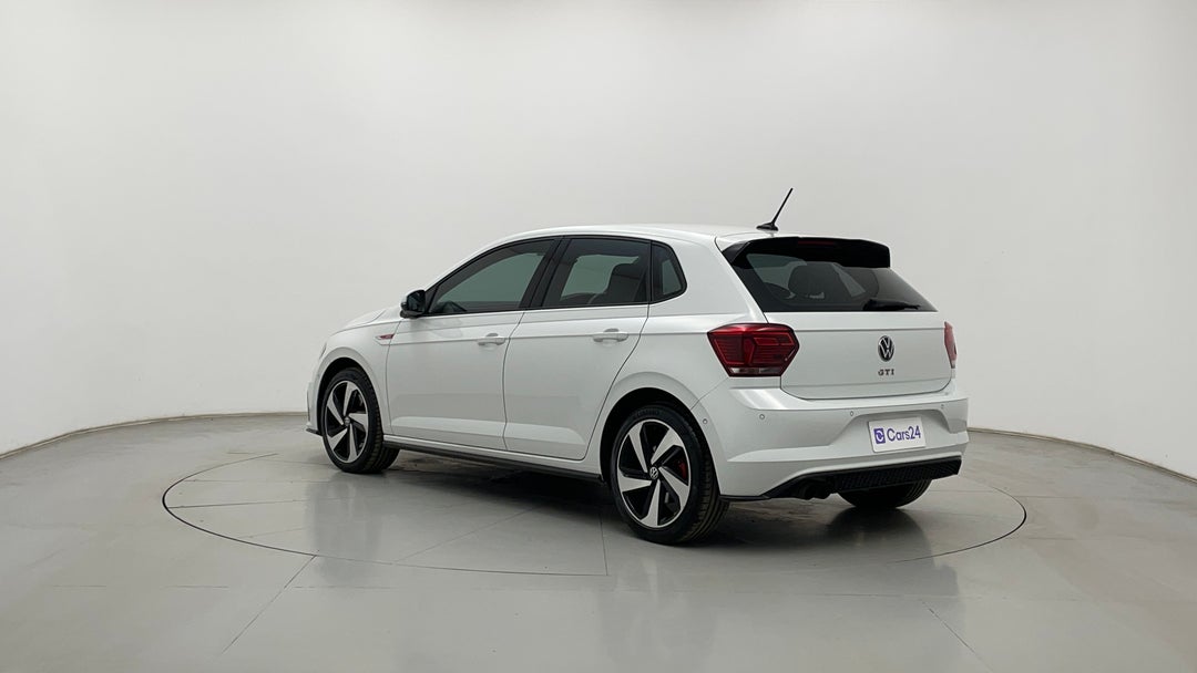 Left Back Diagonal (45- Degree) View