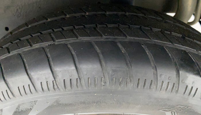 2018 Maruti Celerio ZXI D, Petrol, Manual, 36,873 km, Left Rear Tyre Tread