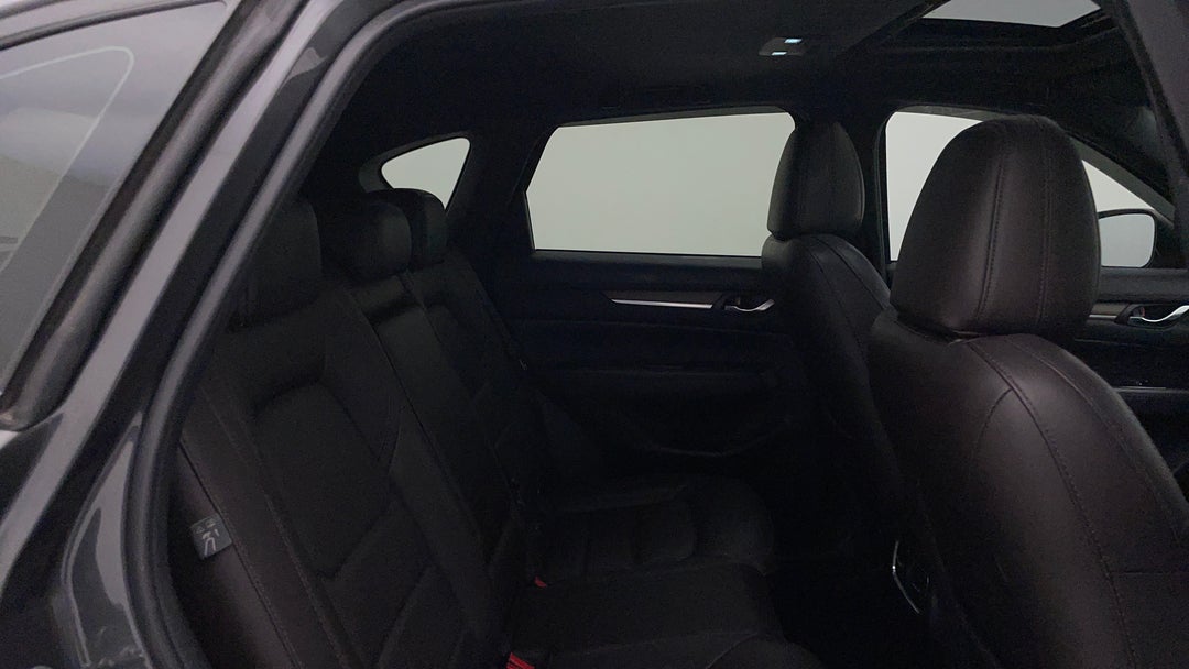 2020 Mazda CX-5 Akera (4x4), Automatic, 125404 km, Right Side Rear Door Cabin View
