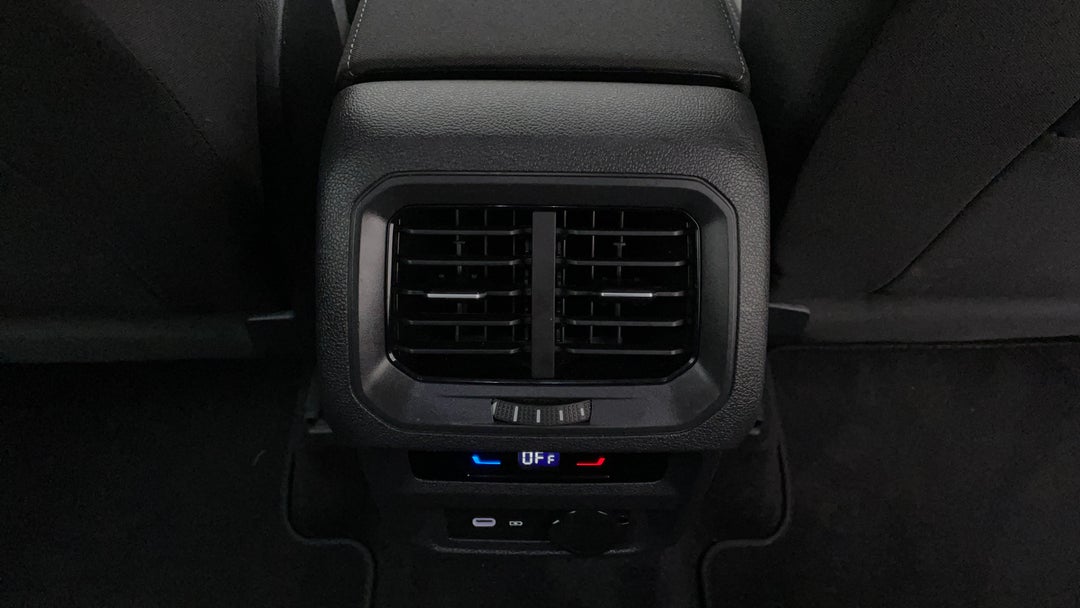 Rear A/C Vent