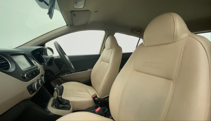 2017 Hyundai Grand i10 SPORTZ (O) AT 1.2 KAPPA VTVT, Petrol, Automatic, 23,270 km, Right Side Front Door Cabin