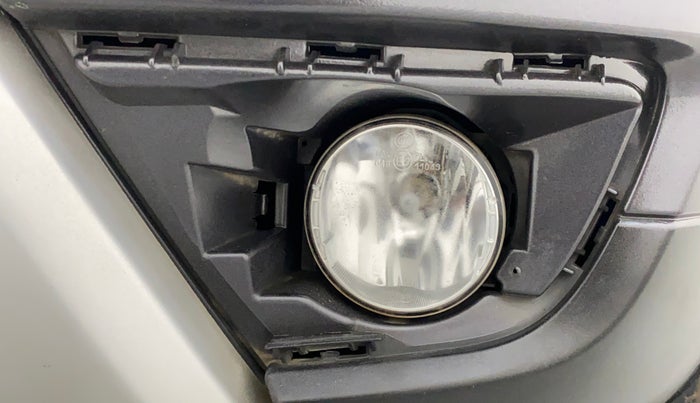 2017 Renault Duster 85 PS RXZ DIESEL, Diesel, Manual, 48,352 km, Left fog light - Cover missing