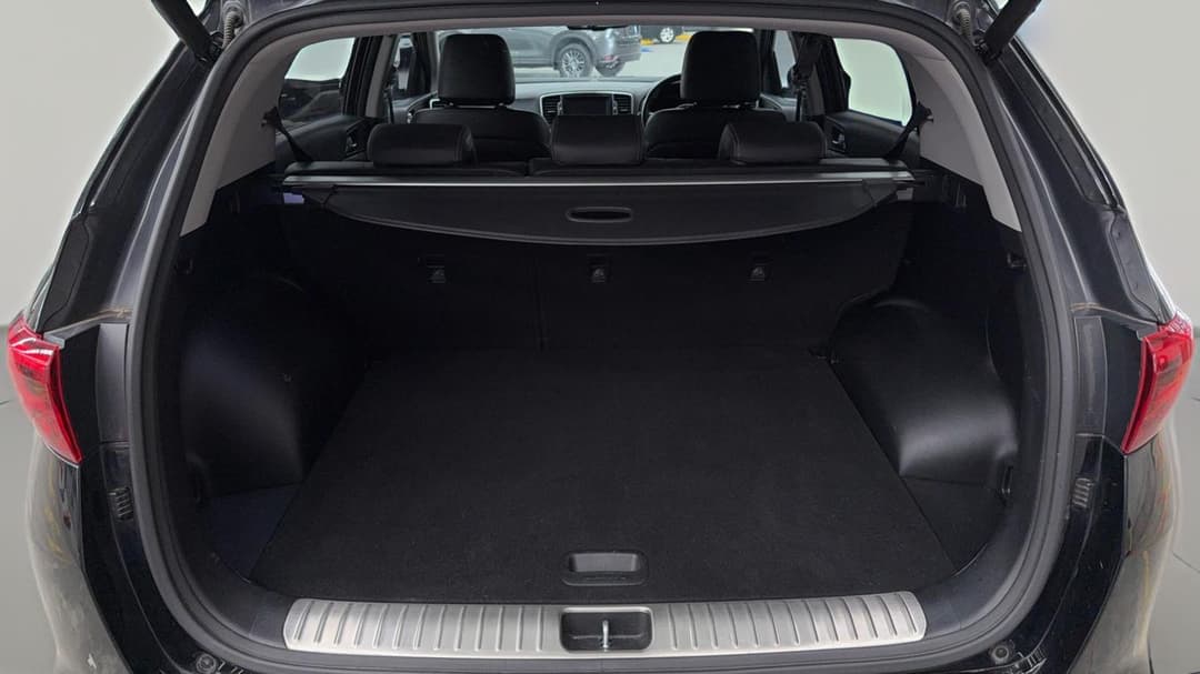 2017 Kia Sportage Gt-line (AWD), Automatic, 110586 km, Boot Inside View