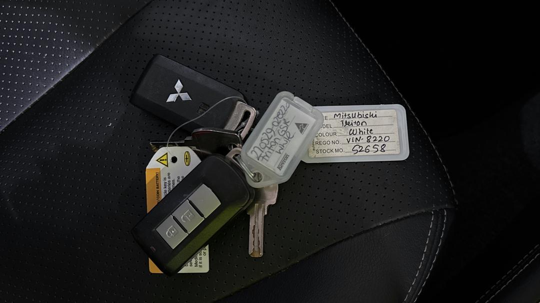 2022 Mitsubishi Triton Gsr (4x4), Automatic, 58439 km, Key Close-up