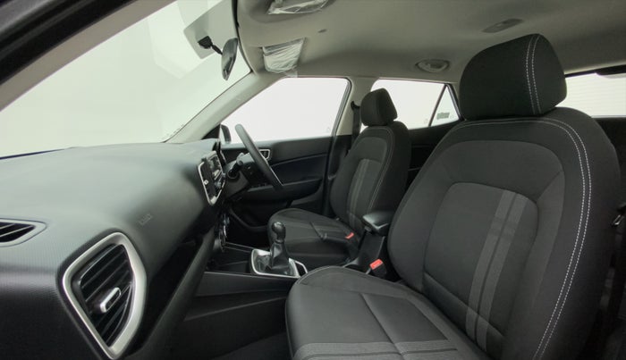 2019 Hyundai VENUE S 1.2, Petrol, Manual, 6,137 km, Right Side Front Door Cabin