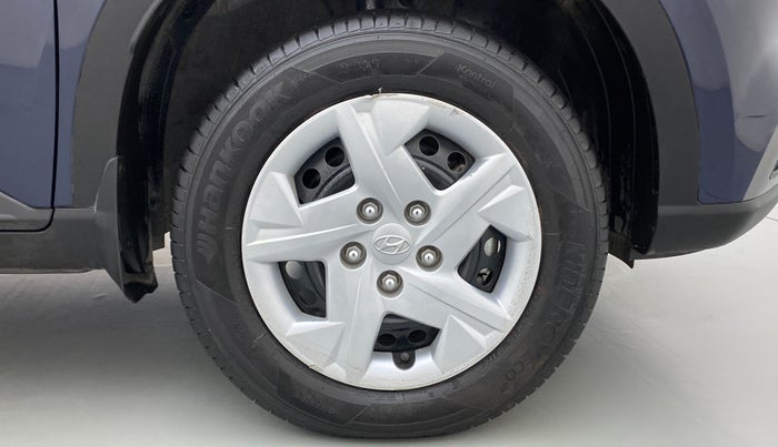 2019 Hyundai VENUE S 1.2, Petrol, Manual, 6,137 km, Right Front Wheel