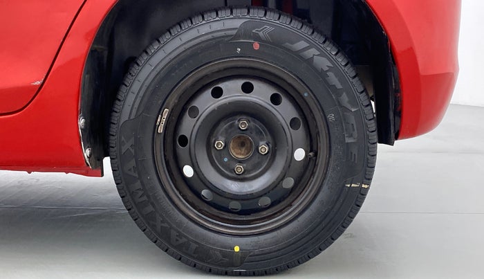2015 Maruti Swift VXI D, Petrol, Manual, 57,451 km, Left Rear Wheel