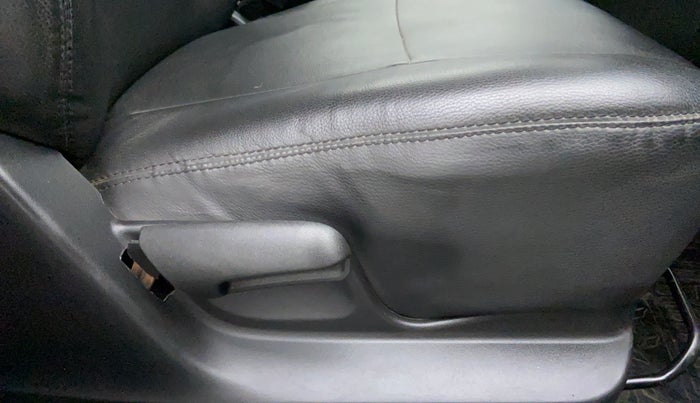 2016 Maruti Swift VDI, Diesel, Manual, 59,552 km, Driver Side Adjustment Panel