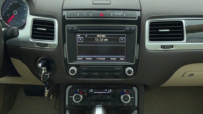Volkswagen Touareg-Center Console