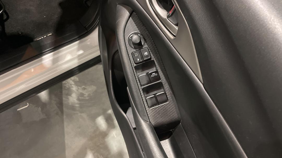 2021 Mazda CX-3 Maxx Sport (FWD), Automatic, 87643 km, Drivers Side Door Panel Controls