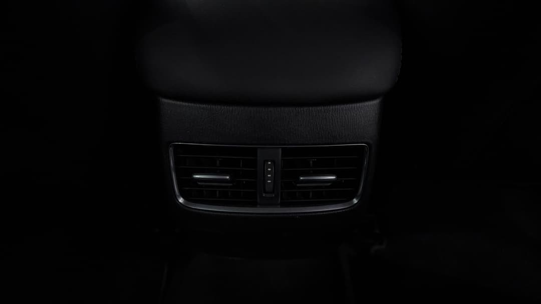 2018 Mazda 6 Gt, Automatic, 83656 km, Rear A/C Vent