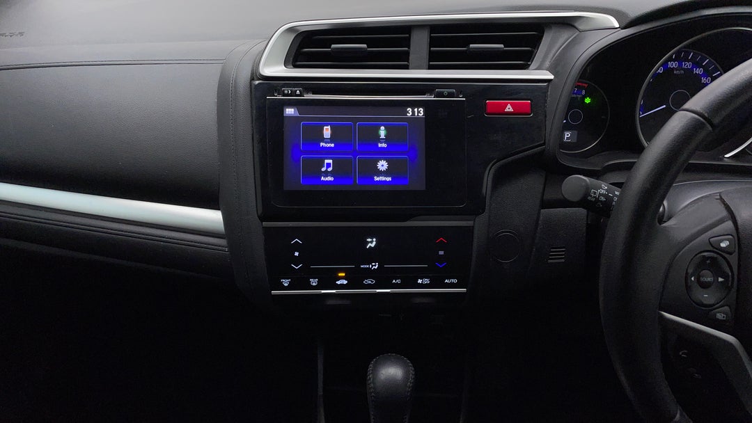 2014 Honda Jazz Vti-s, Automatic, 118220 km, Center Console