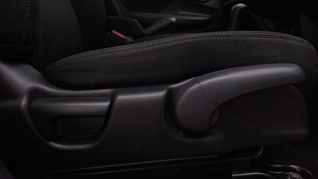 2014 Honda Jazz Vti-s, Automatic, 118220 km, Drivers Side Adjustment Panel