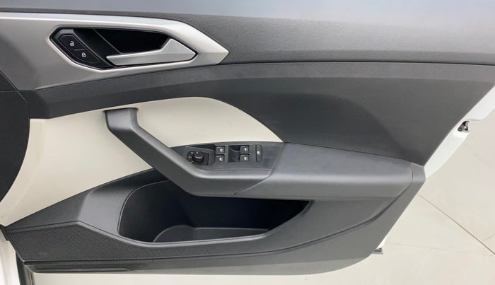 2022 Volkswagen TAIGUN GT 1.5 TSI MT, Petrol, Manual, 16,255 km, Driver Side Door Panels Control