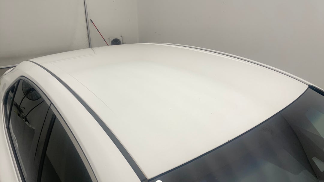 2018 Toyota Camry Ascent Hybrid, Automatic, 173422 km, Roof/Sunroof View