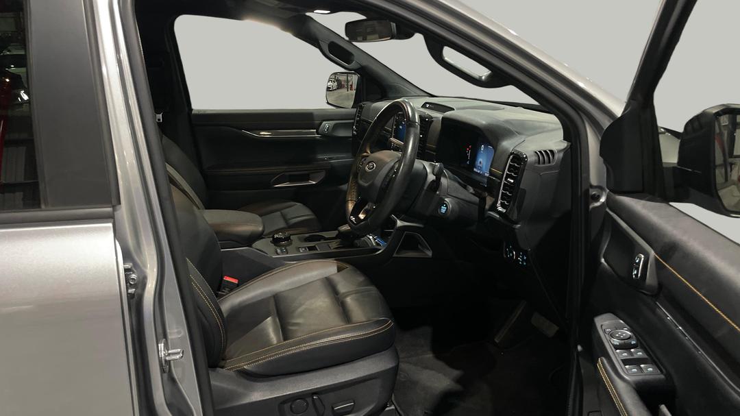 2023 Ford Ranger Wildtrak 2.0 (4x4), Automatic, 37559 km, Right Side Front Door Cabin View