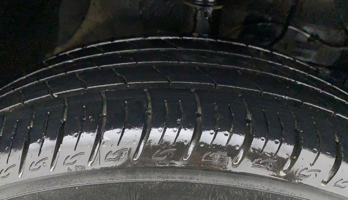 2021 Maruti Vitara Brezza LXI, Petrol, Manual, 15,827 km, Right Front Tyre Tread