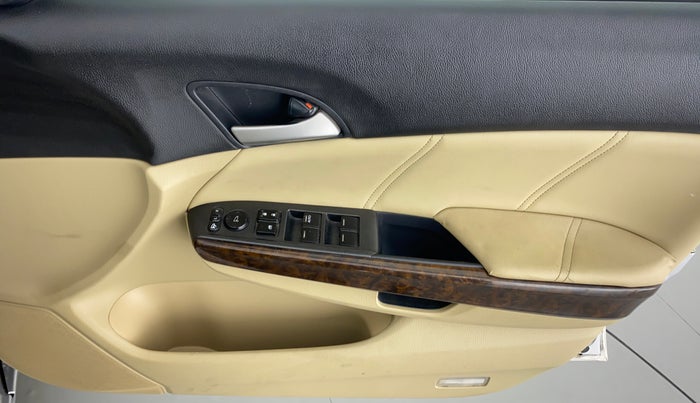2011 Honda Accord 2.4 MT, Petrol, Manual, 63,306 km, Driver Side Door Panels Control