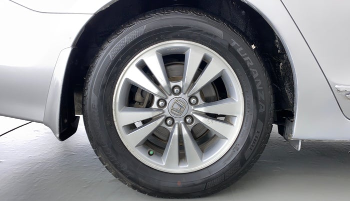 2011 Honda Accord 2.4 MT, Petrol, Manual, 63,306 km, Right Rear Wheel