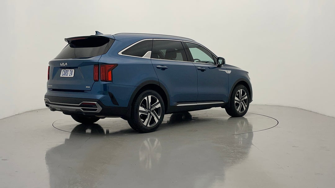 Right Back Diagonal (45- Degree) View