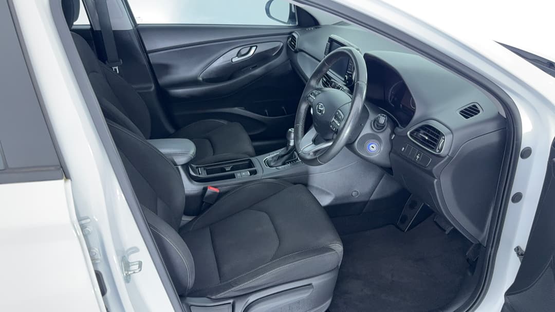 2022 Hyundai i30 i30, Automatic, 57374 km, Right Side Front Door Cabin View
