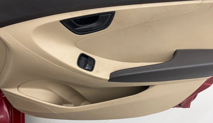 2017 Hyundai Eon ERA PLUS, Petrol, Manual, 51,373 km, Driver Side Door Panels Control