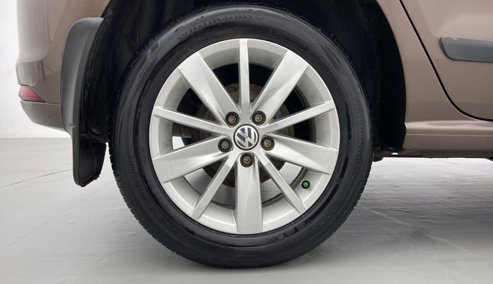 2017 Volkswagen Polo HIGHLINE1.2L PETROL, Petrol, Manual, 82,681 km, Right Rear Wheel