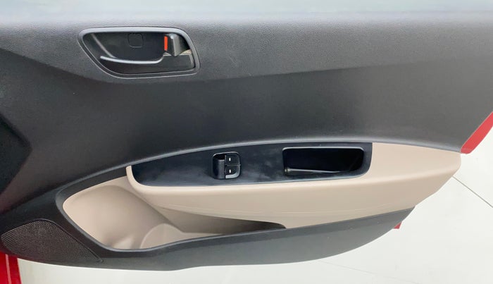 2014 Hyundai Xcent BASE 1.2, Petrol, Manual, 82,866 km, Driver Side Door Panels Control