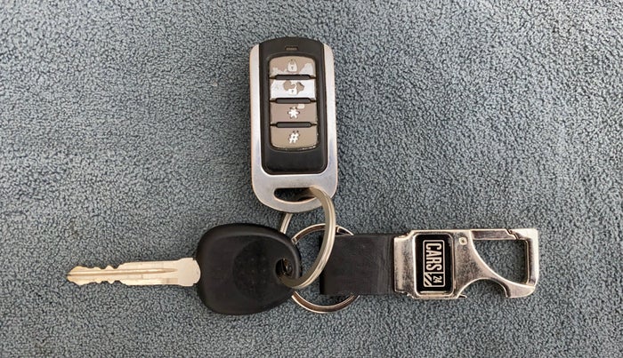 2014 Hyundai Xcent BASE 1.2, Petrol, Manual, 82,866 km, Key Close Up